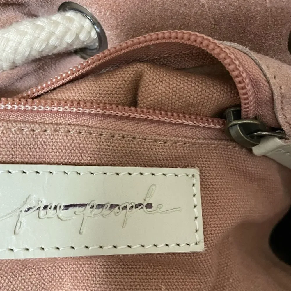 New Free People Varsity suede Backpack
NWOT
MSRP $178
16W x 16 H x 9 D - Picture 8 of 14